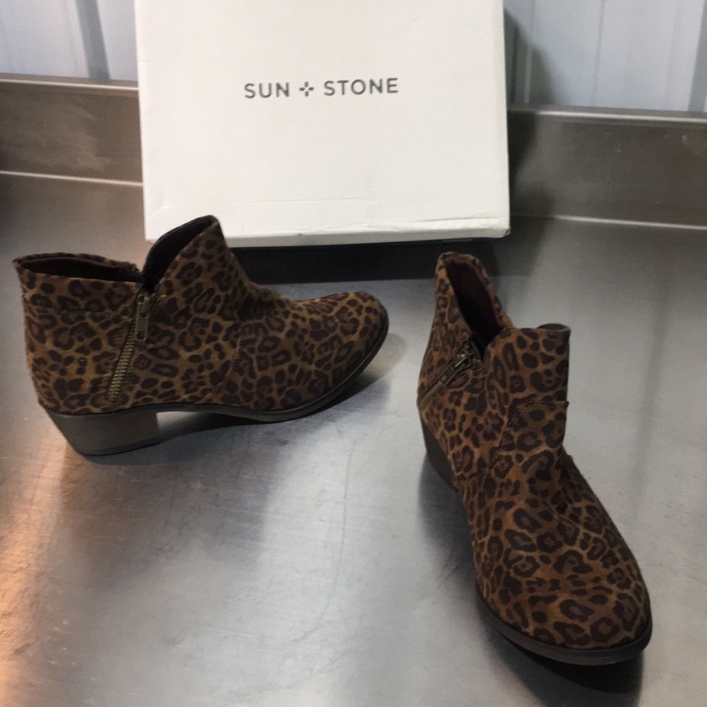 New WB Sun + Stone Women's Leopard Ankle Boot -‎ Brown